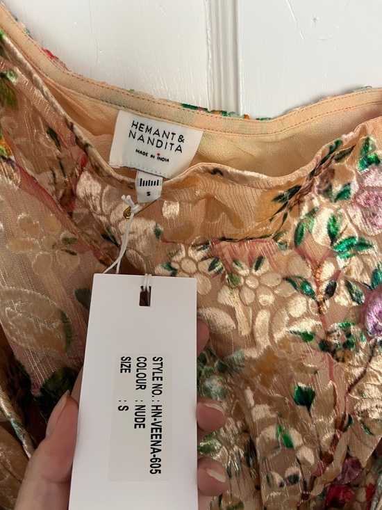 Hemant & Nandita Veena one shoulder velvet floral print midi dress NWT SZ S - Picture 4 of 9